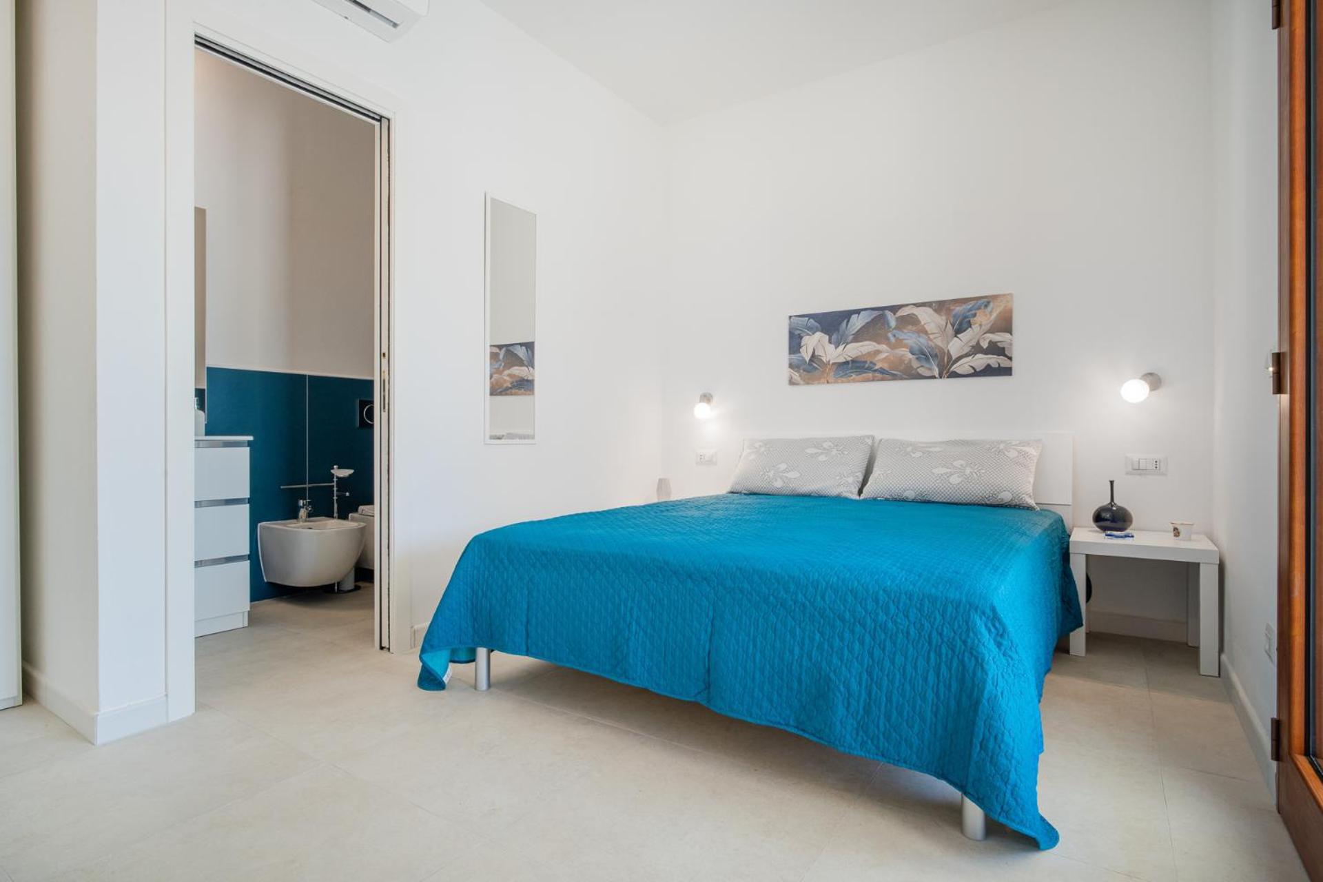 Ambra Holiday Rooms - Rooms & Beach Сан-Теодоро Экстерьер фото