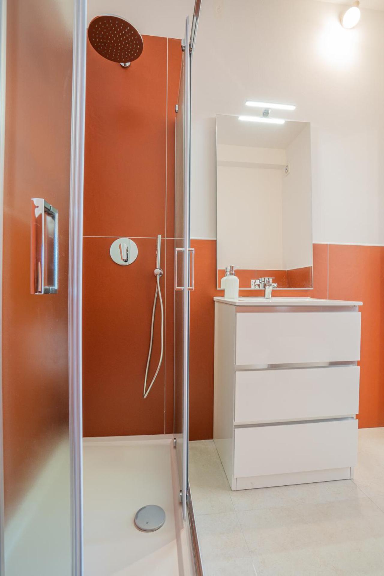 Ambra Holiday Rooms - Rooms & Beach Сан-Теодоро Экстерьер фото